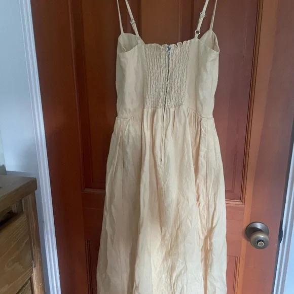Reformation Cale Linen Midi Dress in Parmesan Size 2 - Picture 3 of 6
